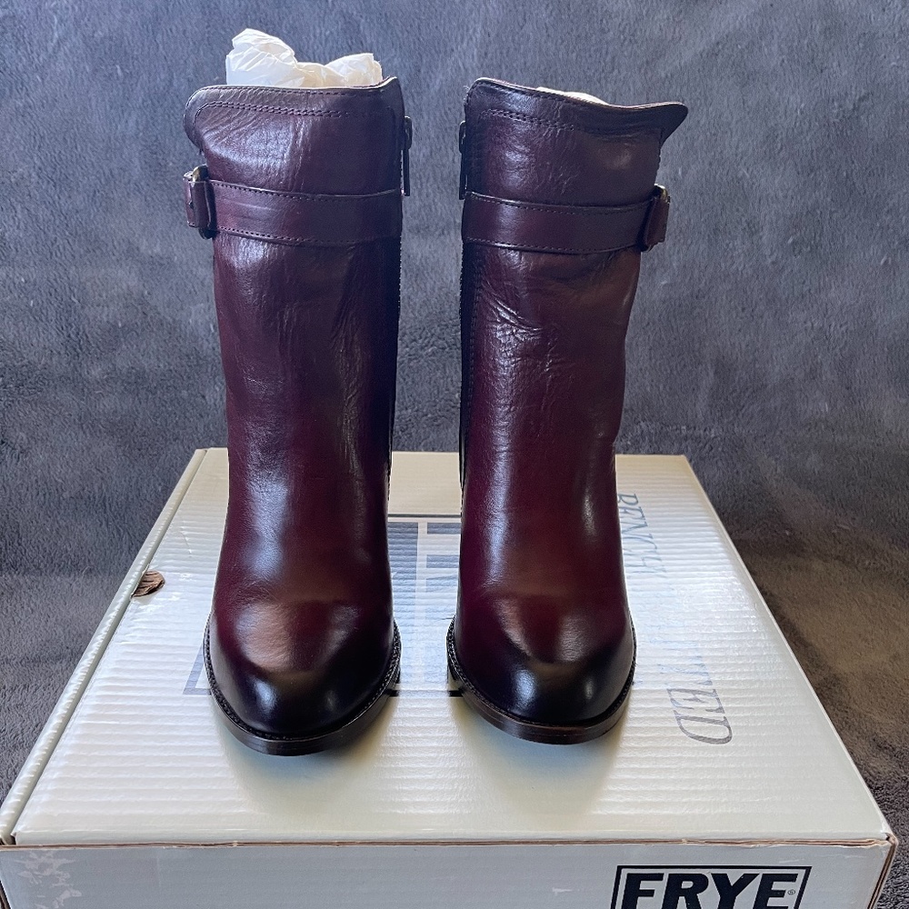 BRAND NEW Frye Jenny Shield Short Boots- W Size 8- Eggplant